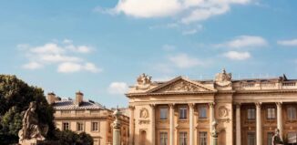 Вкус лета: Hôtel de Crillon приглашает на футбол, кино и устрицы
